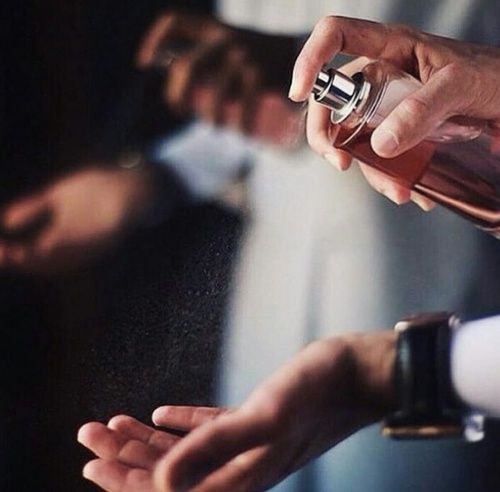 The Ultimate Guide to Perfume Longevity: How to Make Your Fragrance Last and Tell If It’s Expired